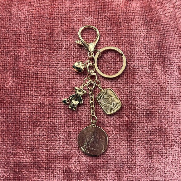 SPIRAL HEART Bag Charm 💕 - Picture 7 of 9